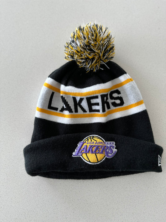New Era Black 'LA Lakers' Pom Knit Hat